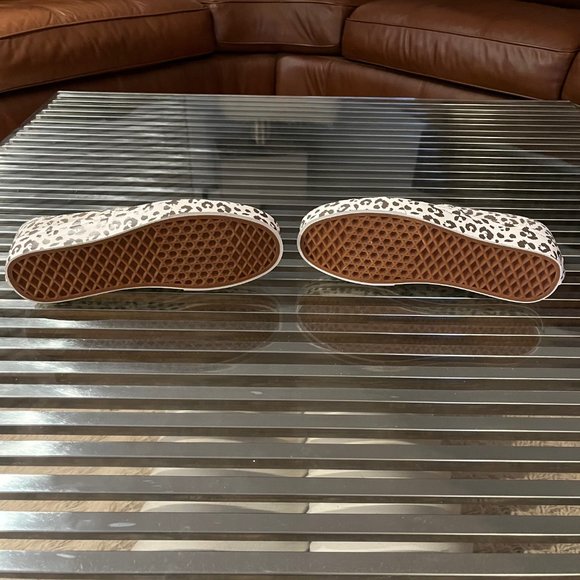 Leopard VANS - Picture 5 of 5